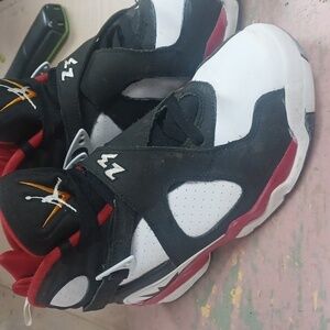 Jordan 8s